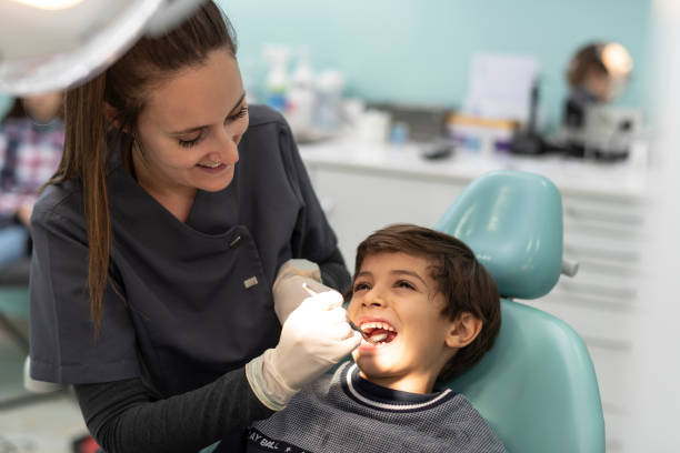 Best Urgent Tooth Repair  in Crookston, MN